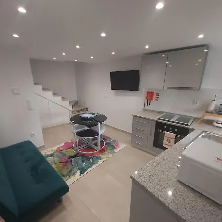 Alto Da Lapa House W Parking By Lovelystay ヴィラ ポルト