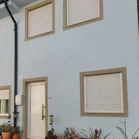 ヴィラ Alto Da Lapa House W Parking By Lovelystay