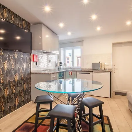 Alto Da Lapa House W Parking By Lovelystay Villa Oporto