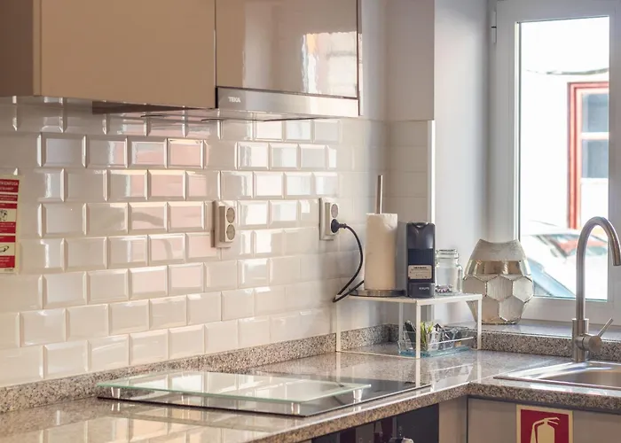 Villa Alto Da Lapa House W Parking By Lovelystay *