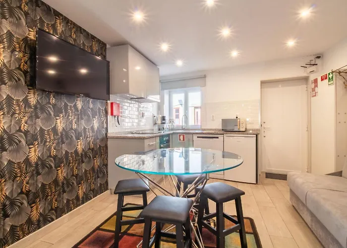 Alto Da Lapa House W Parking By Lovelystay Villa Oporto