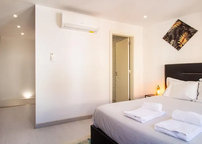 Villa Alto Da Lapa House W Parking By Lovelystay Oporto