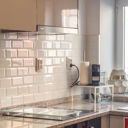 וילה Alto Da Lapa House W Parking By Lovelystay *