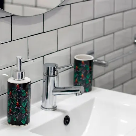 Alto Da Lapa House W Parking By Lovelystay *