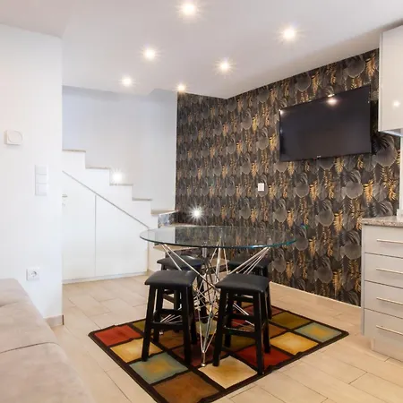 Alto Da Lapa House W Parking By Lovelystay וילה פורטו