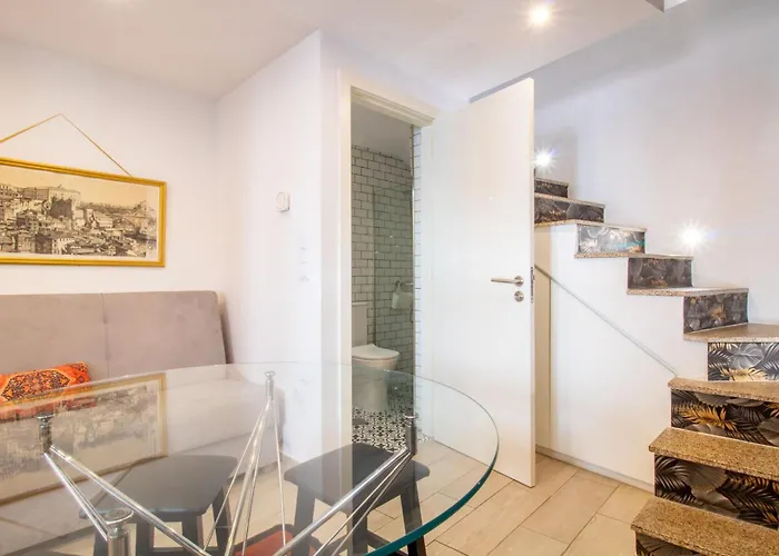 Villa Alto Da Lapa House W Parking By Lovelystay