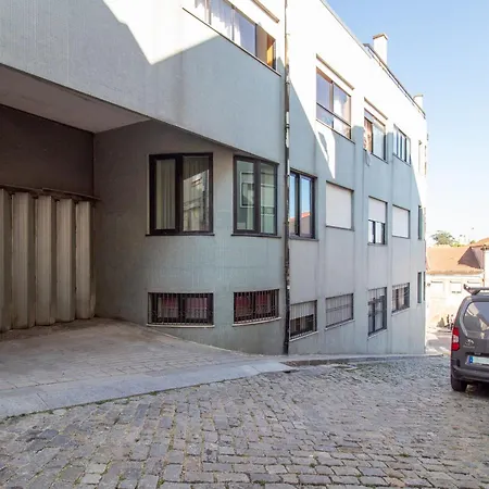 Alto Da Lapa House W Parking By Lovelystay Порту